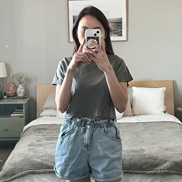 Light Wash Denim Paper Bag Shorts - Picture 2 of 3